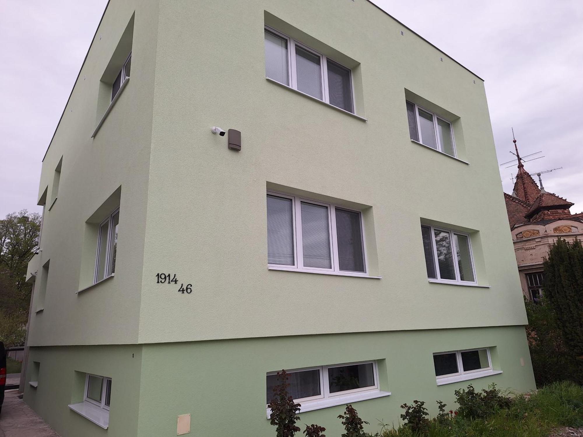 Apartmanovy Dom Stummerova Topolcany Exterior photo
